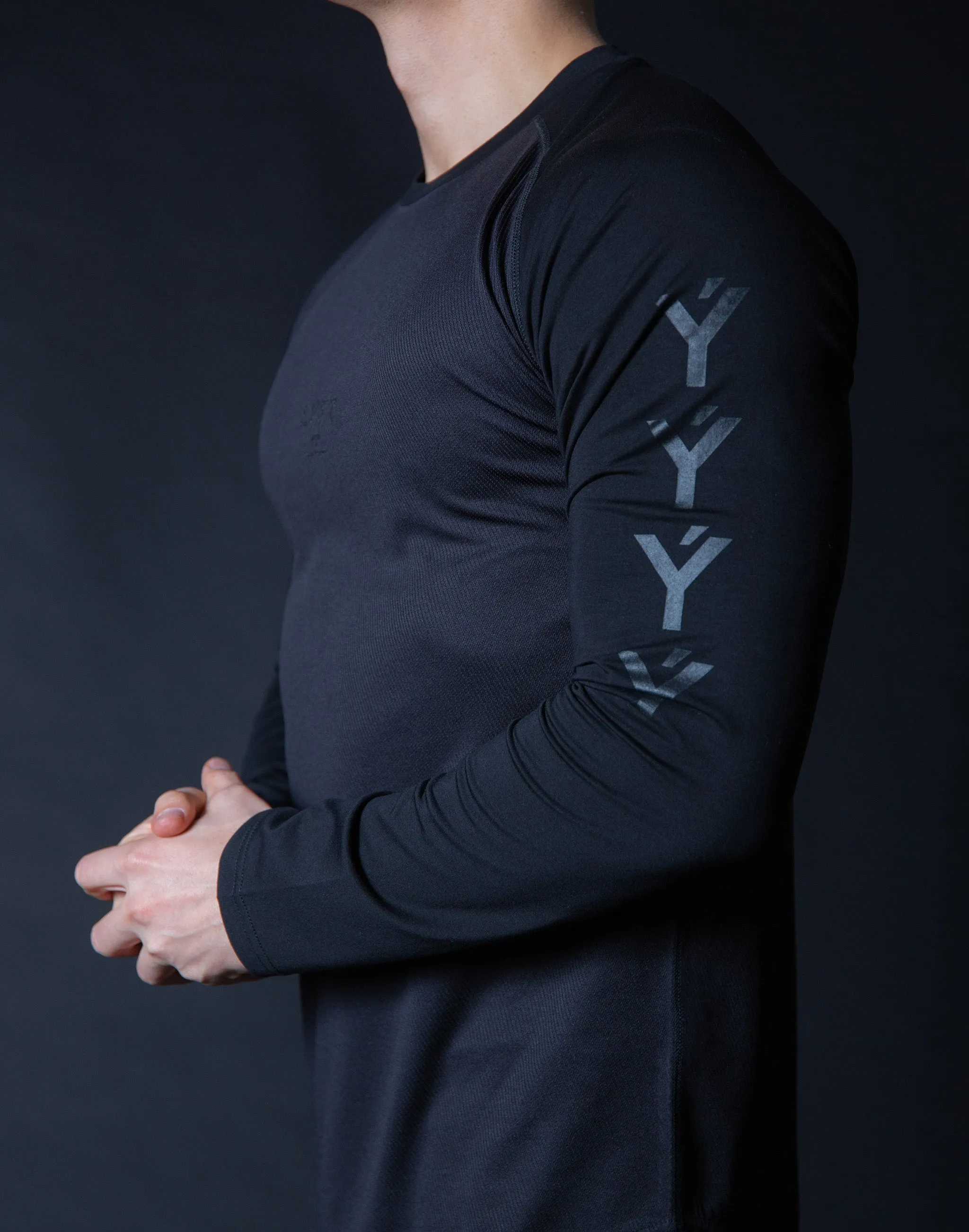 ÝÝÝÝ Combi Mesh Training Long sleeve - Black x Black