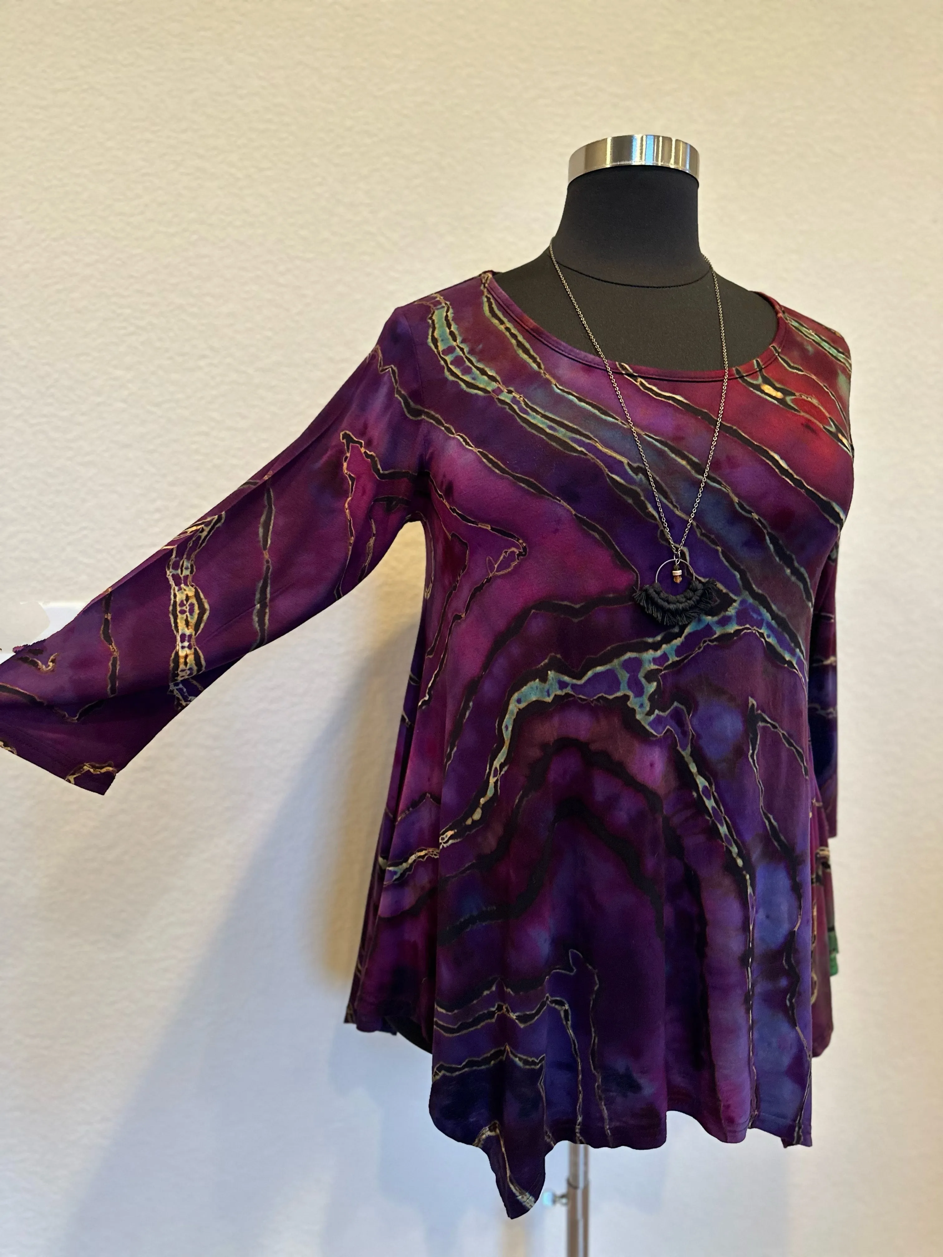 Custom Reverse Geode Tunic and Slouchy Socks for Kim