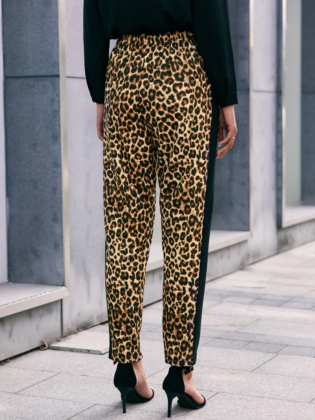 Leopard Pocket High Waist Cropped Women Sweatpants