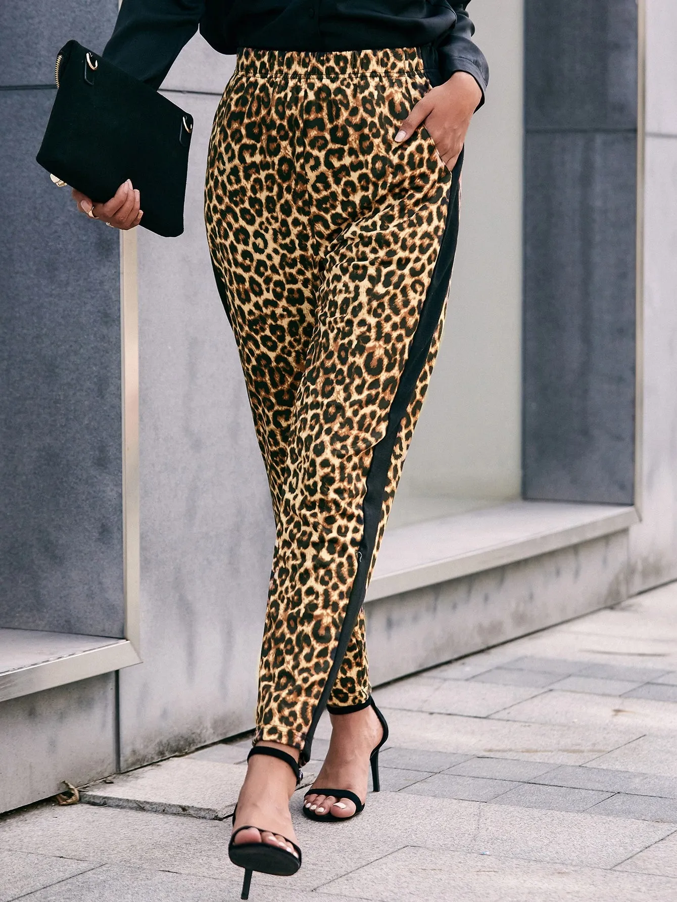 Leopard Pocket High Waist Cropped Women Sweatpants