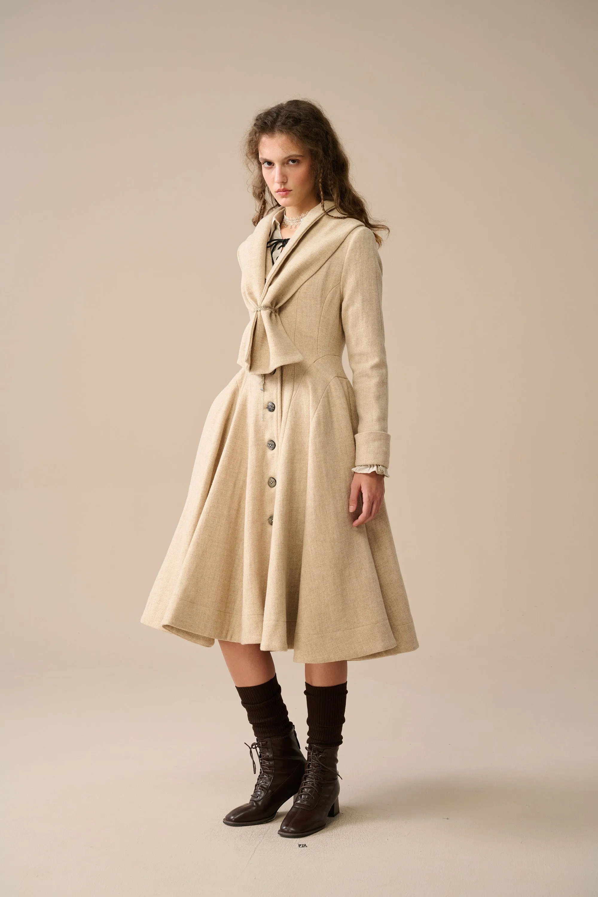 Lila 25 | 100% wool scarf coat