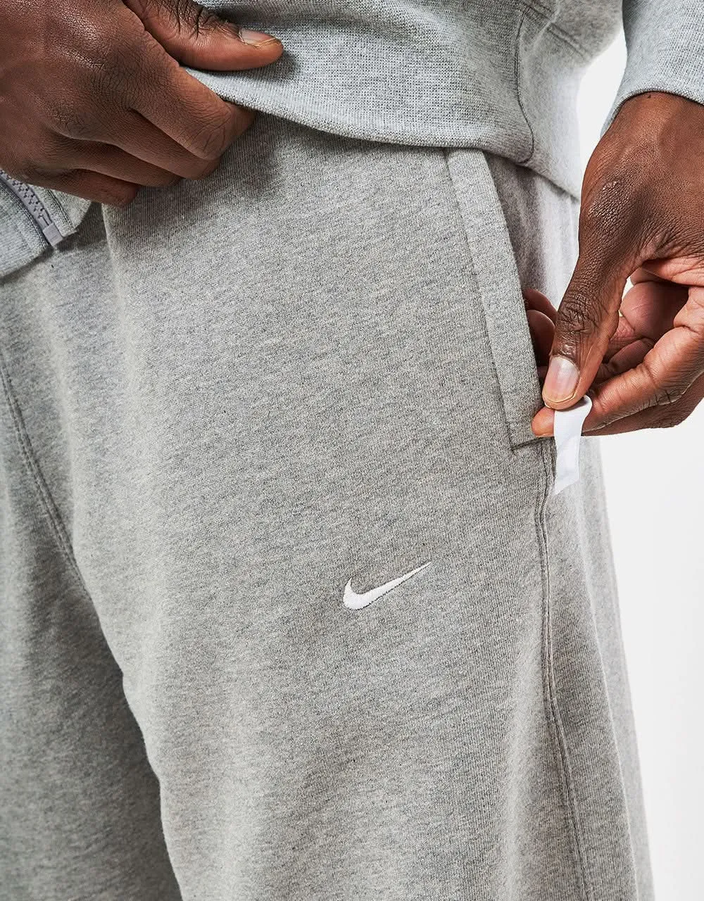 Nike Solo Swoosh Sweatpants (Straight) - Dark Heather Grey Heather/White