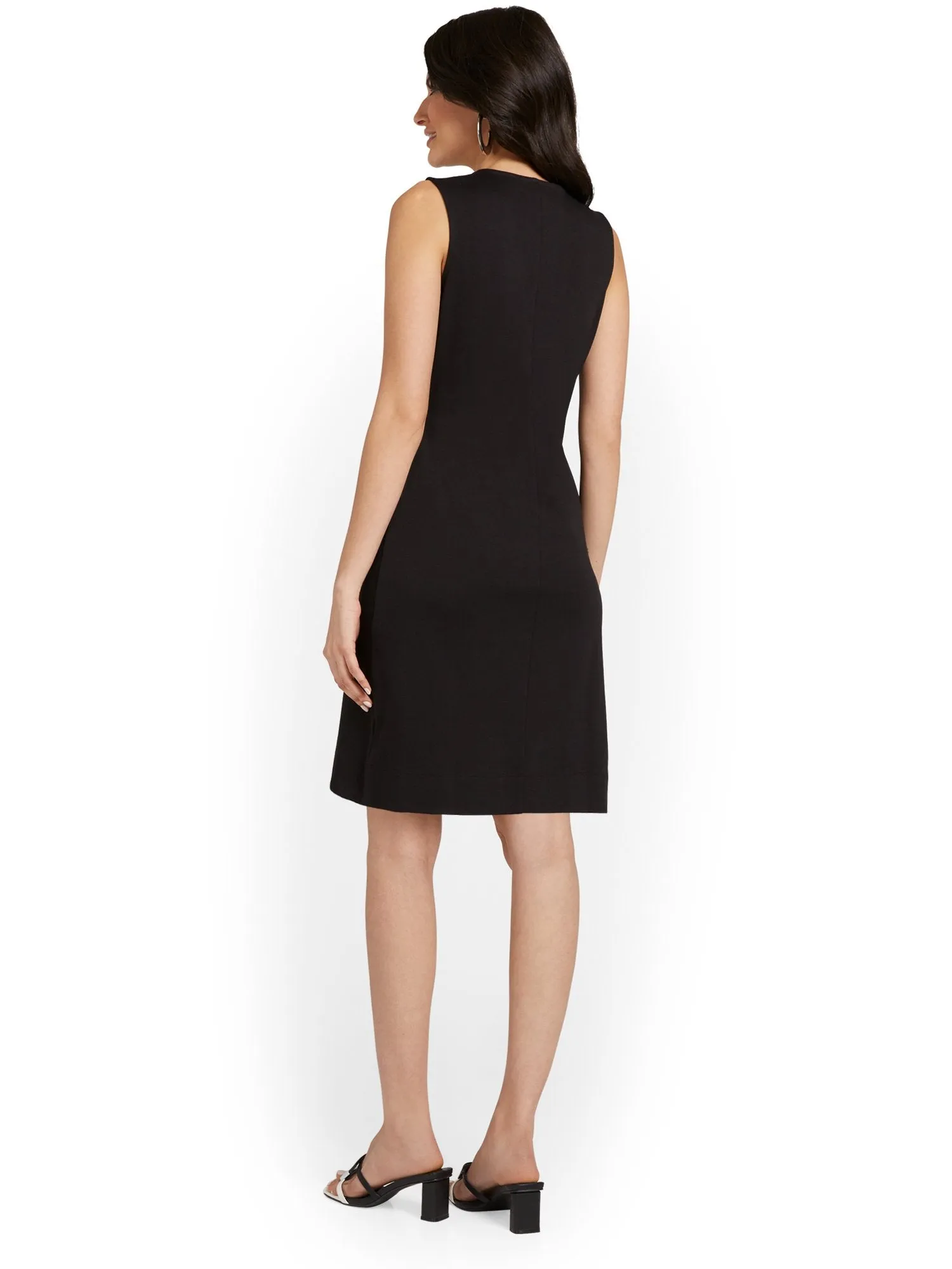 Petite Contrast Split-Neck Shift Dress - City Knits