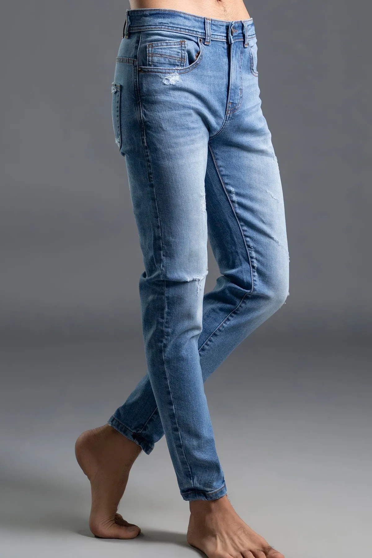 Skinny Mid Rise Jeans (Ice Blue) (Decible freak )