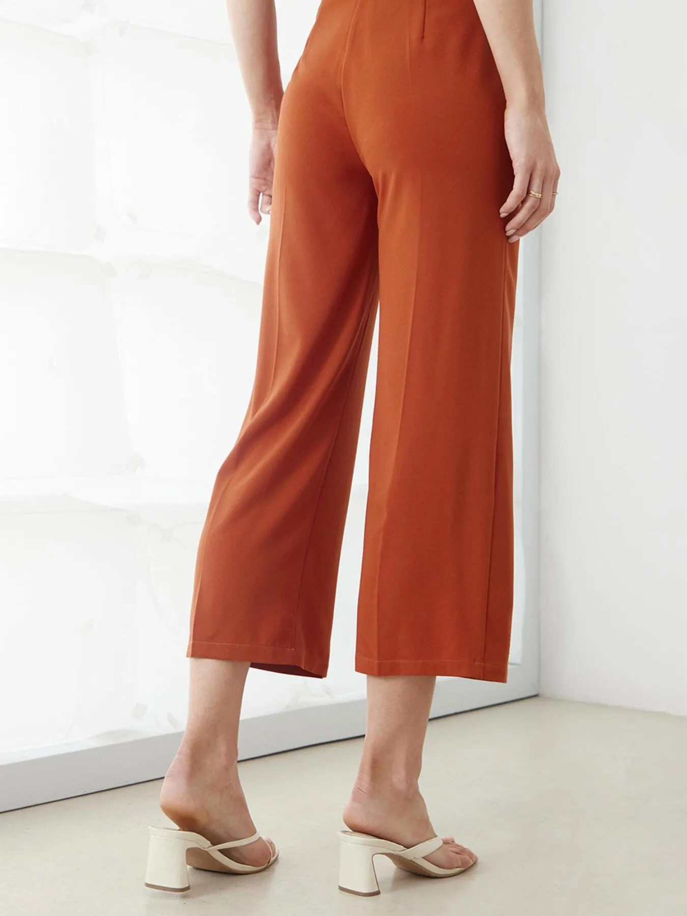 Straight Leg Cropped Pants