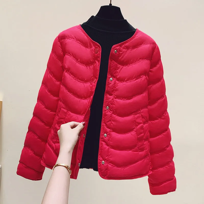 The inner tank keeps warm and light small cotton clothes for women's autumn and winter new 2025 round neck short cotton jacket for small people to wear cotton clothes outside