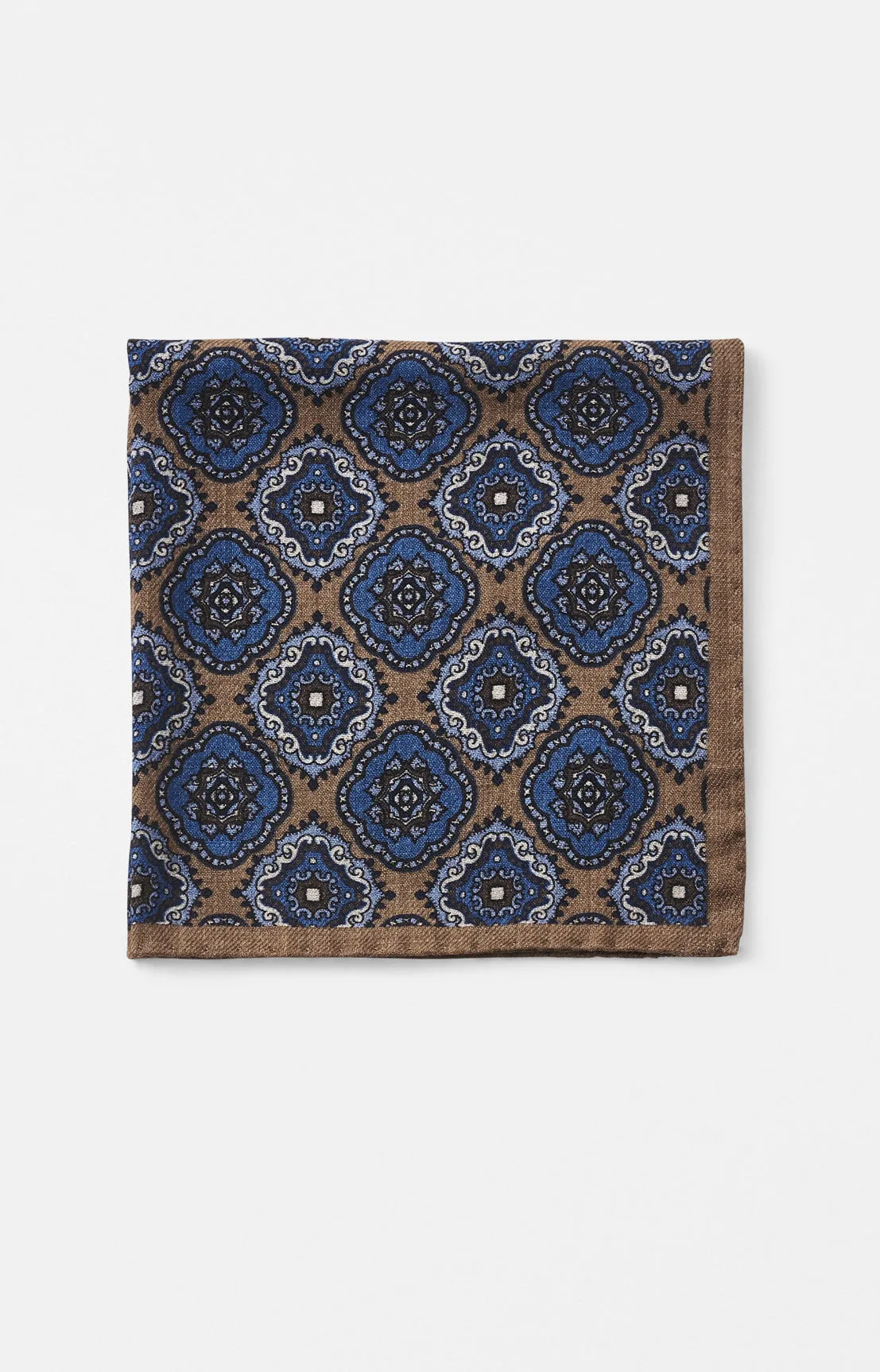 WINTER MEDALLION POCKET SQUARE - BLACKBERRY